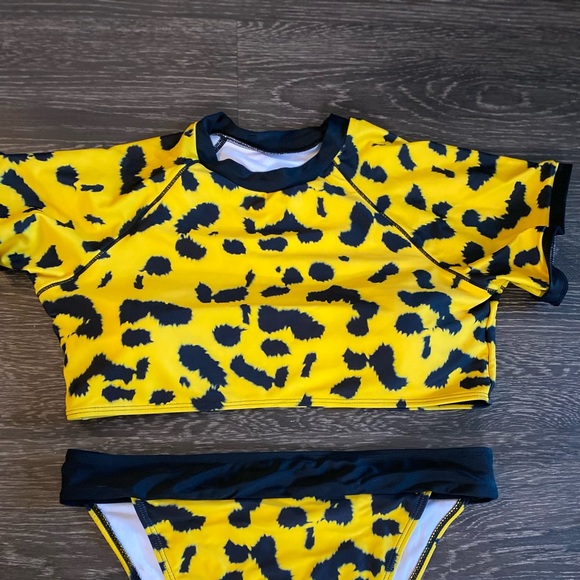 Animal print plus size shein bathing suit - Picture 4 of 6